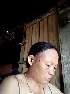 Snapshot of Samdim23 chatting on 10-19-25, 02:34 Samdim23 online show from 10-19-25, 02:34