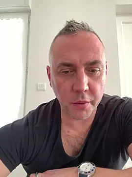 Snapshot of Marronglace1 chatting on 03-02-26, 02:57 Marronglace1 online show from 03-02-26, 02:57