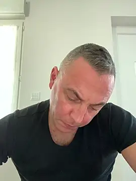 Snapshot of Marronglace1 chatting on 03-05-26, 08:43 Marronglace1 online show from 03-05-26, 08:43