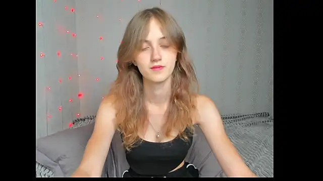 Snapshot of dreamy_pollyyy chatting on 07-15-26, 07:41 dreamy pollyyy online show from 07-15-26, 07:41