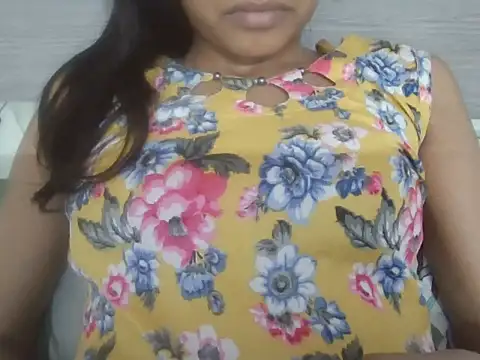 Snapshot of harleen-cam chatting on 09-26-25, 11:14 harleen-cam online show from 09-26-25, 11:14