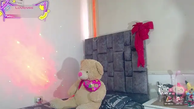 Charlotte Landry   online show from 12-20-25, 06:04