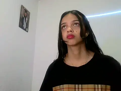 Snapshot of lucy_babyy chatting on 11-03-25, 06:09 lucy babyy online show from 11-03-25, 06:09