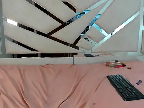 Kimberly TaylorX online show from 12-01-25, 09:09