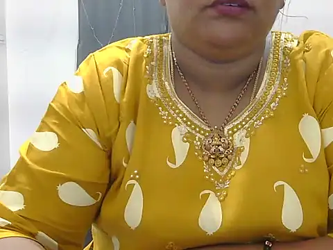 Snapshot of Nisha-telugu chatting on 07-25-26, 02:03 Nisha-telugu online show from 07-25-26, 02:03