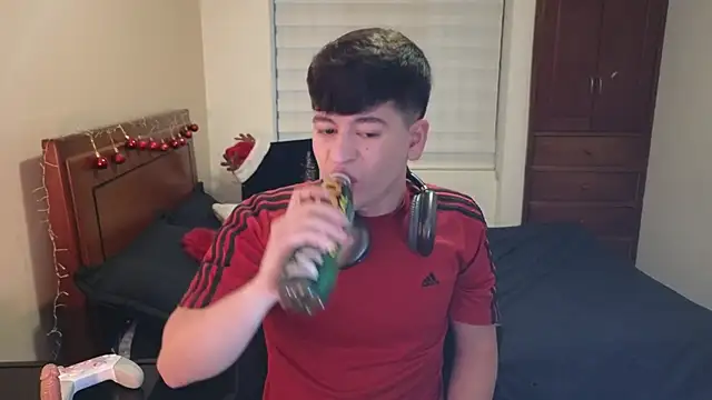 tightncuteass online show from 11-18-25, 10:36