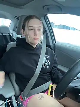 Snapshot of AllesandraLove chatting on 02-04-26, 12:55 AllesandraLove online show from 02-04-26, 12:55