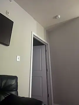 Snapshot of AllesandraLove chatting on 02-07-26, 02:37 AllesandraLove online show from 02-07-26, 02:37