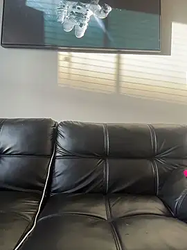 Snapshot of AllesandraLove chatting on 02-07-26, 10:24 AllesandraLove online show from 02-07-26, 10:24