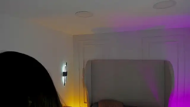 Dream nena online show from 10-10-25, 04:22