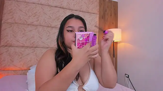 IvannaaVega online show from 12-14-25, 04:40