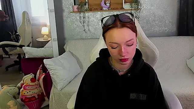 Snapshot of FoxyMayy chatting on 10-01-25, 06:52 FoxyMayy online show from 10-01-25, 06:52