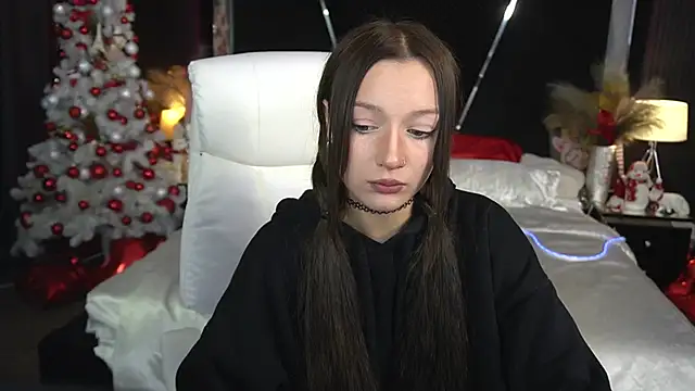 Snapshot of FoxyMayy chatting on 12-16-25, 10:26 FoxyMayy online show from 12-16-25, 10:26