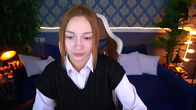 FoxyMayy online show from 07-10-26, 07:05