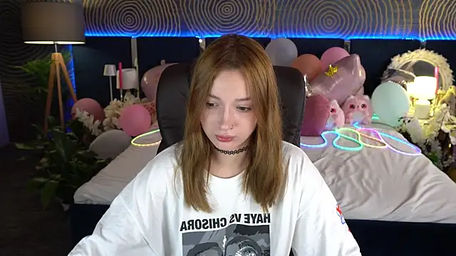 FoxyMayy online show from 07-15-26, 05:45