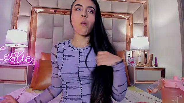 Leslie Bussh  online show from 10-08-25, 08:06