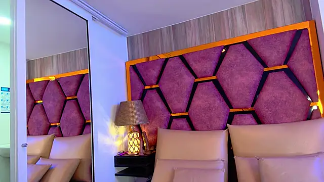 Leslie Bussh  online show from 02-11-26, 12:32