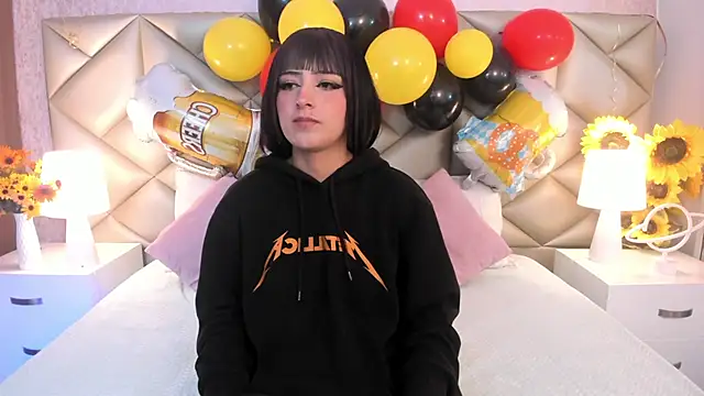 Snapshot of Adara__carter_ chatting on 09-28-25, 12:54 Adara carter online show from 09-28-25, 12:54