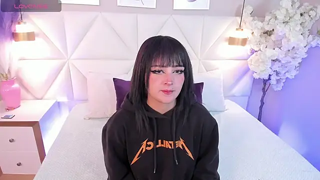 Snapshot of Adara__carter_ chatting on 12-15-25, 03:33 Adara carter online show from 12-15-25, 03:33