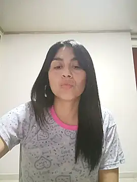 vanessa-titisM online show from 10-31-25, 02:12