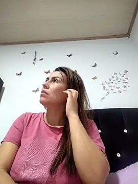 Snapshot of vanessa-titisM chatting on 04-30-26, 03:35 vanessa-titisM online show from 04-30-26, 03:35