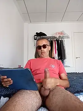 EmilioTaladdro online show from 06-26-26, 12:20