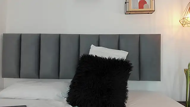 Snapshot of dulce_mmg chatting on 10-10-25, 12:15 dulce mmg online show from 10-10-25, 12:15