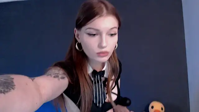 Snapshot of Nutsy_Kitty chatting on 09-17-25, 09:38 Nutsy Kitty online show from 09-17-25, 09:38