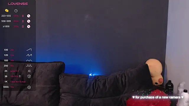 Snapshot of Nutsy_Kitty chatting on 09-20-25, 09:38 Nutsy Kitty online show from 09-20-25, 09:38