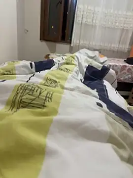 LAZ3R1 online show from 10-29-25, 03:36