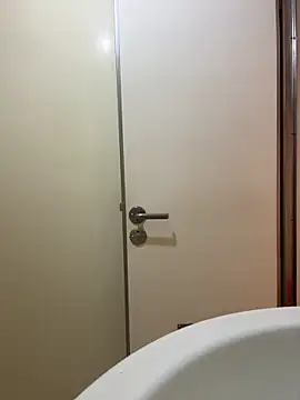 Snapshot of LAZ3R1 chatting on 03-01-26, 04:31 LAZ3R1 online show from 03-01-26, 04:31