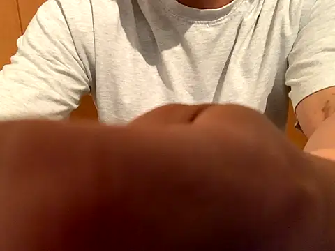 Snapshot of sa_to_shi_ chatting on 10-13-25, 02:28 sa to shi  online show from 10-13-25, 02:28