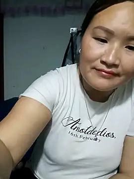 Snapshot of Tamara-a chatting on 02-20-26, 11:00 Tamara-a online show from 02-20-26, 11:00