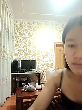 Snapshot of luy-xinh02 chatting on 09-16-25, 12:50 luy-xinh02 online show from 09-16-25, 12:50