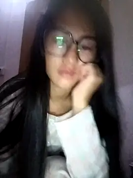 Snapshot of luy-xinh02 chatting on 10-11-25, 05:33 luy-xinh02 online show from 10-11-25, 05:33