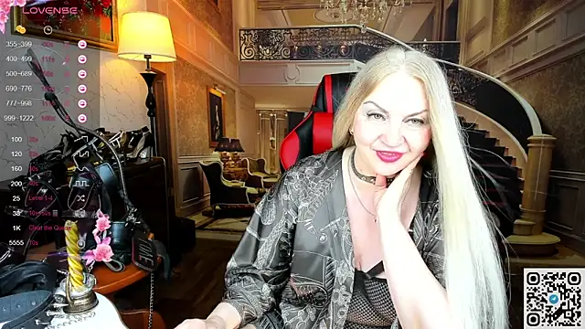 Nina Devillle online show from 04-16-26, 09:39