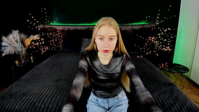 Alina Blonde online show from 09-14-25, 12:04