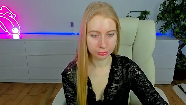 Alina Blonde online show from 03-14-26, 06:41