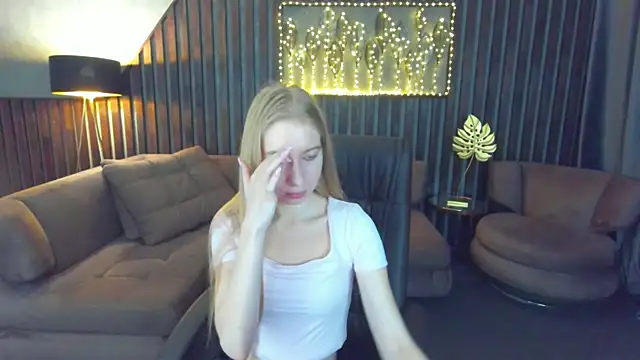 Alina Blonde online show from 05-24-26, 05:34