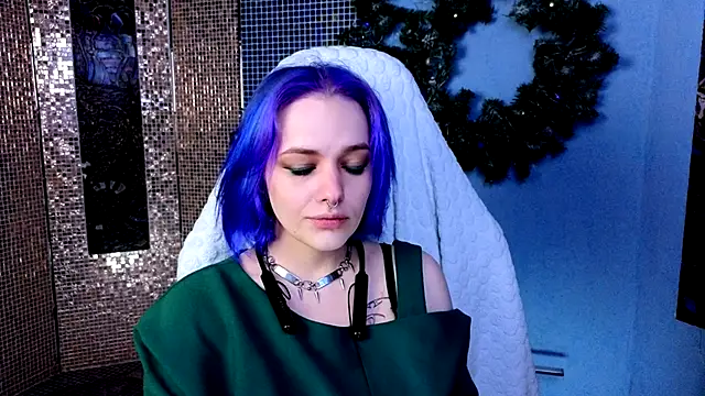 Snapshot of Eniferi chatting on 01-16-26, 04:44 Eniferi online show from 01-16-26, 04:44