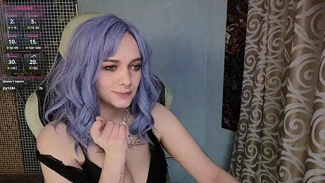 Snapshot of Eniferi chatting on 03-04-26, 07:20 Eniferi online show from 03-04-26, 07:20