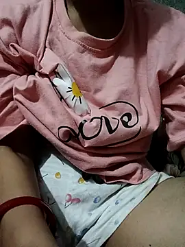 Snapshot of Neha_Singh92 chatting on 09-12-25, 02:55 Neha Singh92 online show from 09-12-25, 02:55