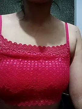 Snapshot of Neha_Singh92 chatting on 09-12-25, 03:56 Neha Singh92 online show from 09-12-25, 03:56