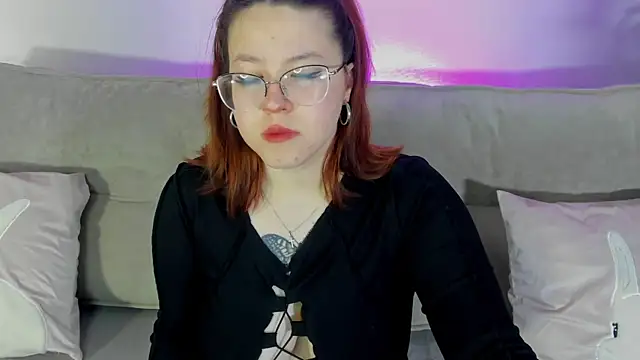 Snapshot of Krysadapp chatting on 09-20-25, 12:00 Krysadapp online show from 09-20-25, 12:00