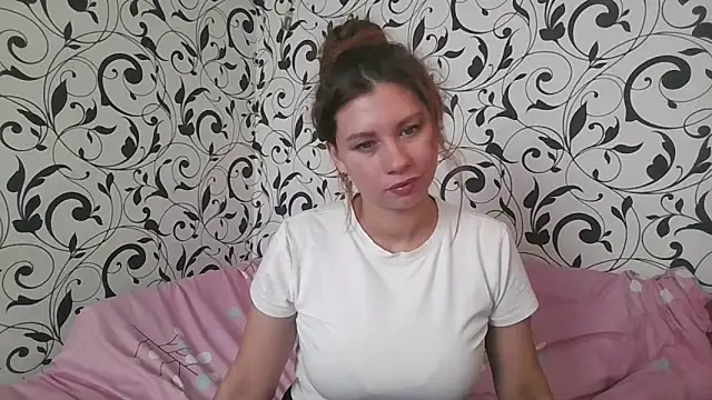 YourEmilie online show from 10-08-25, 08:01