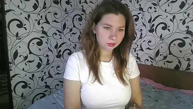 YourEmilie online show from 10-21-25, 07:53