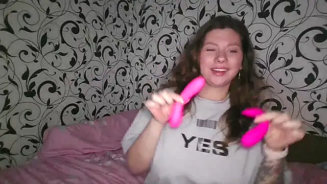 YourEmilie online show from 02-15-26, 01:20