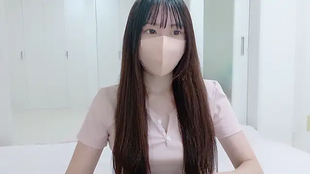 Snapshot of _Mia_land_ chatting on 09-19-25, 01:12 Mia land online show from 09-19-25, 01:12