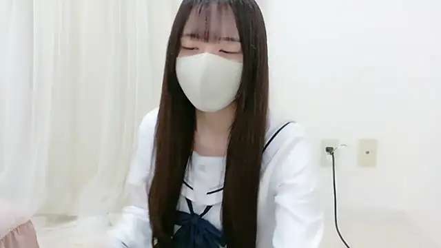 Snapshot of _Mia_land_ chatting on 10-29-25, 01:13 Mia land online show from 10-29-25, 01:13