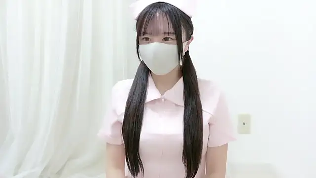 Snapshot of _Mia_land_ chatting on 10-31-25, 01:34 Mia land online show from 10-31-25, 01:34